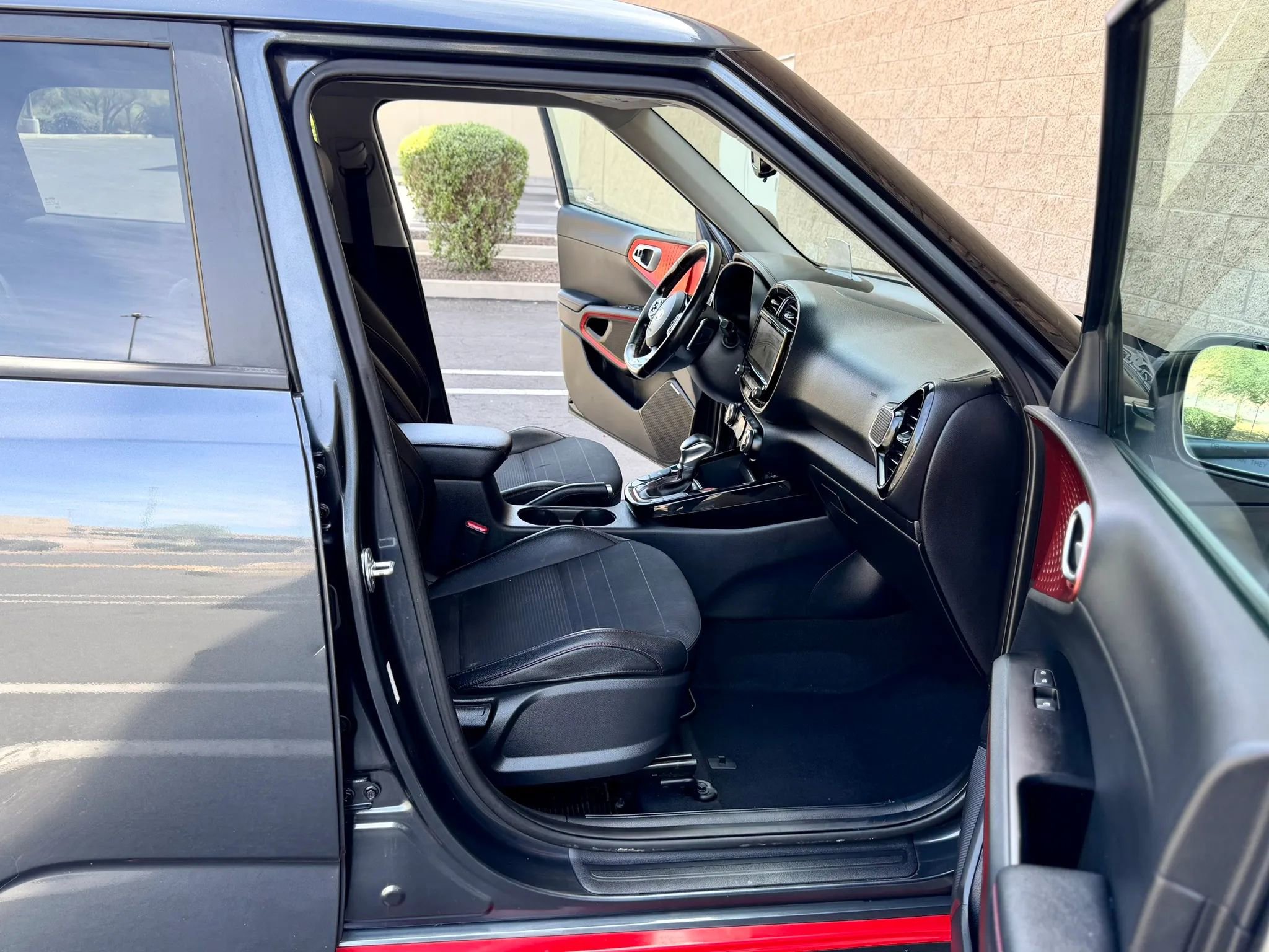 Used 2020 Kia Soul GT-Line Turbo FWD image 9