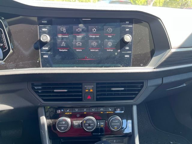 Used 2023 Volkswagen Jetta SEL image 7