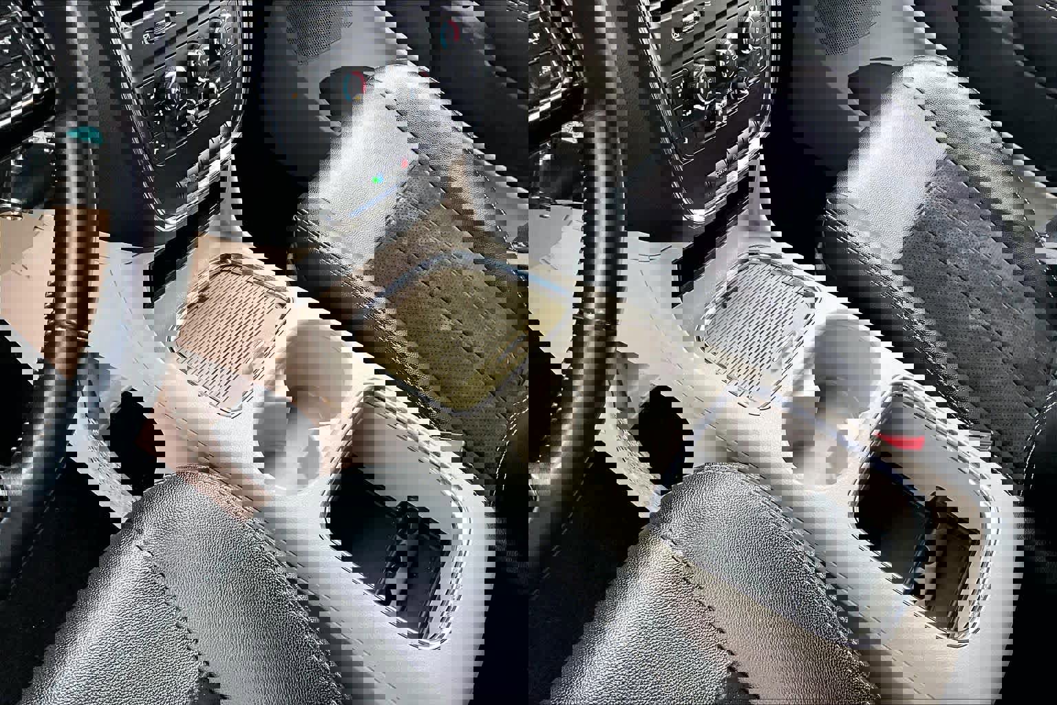 Used 2017 Dodge Grand Caravan SXT image 16