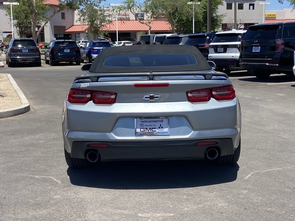 Used 2023 Chevrolet Camaro LT w/ Technology Package RWD image 5