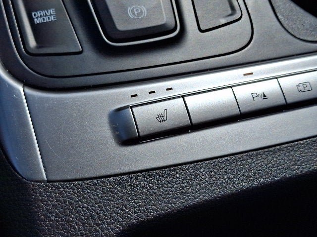 Used 2026 Kia Carnival FWD image 24