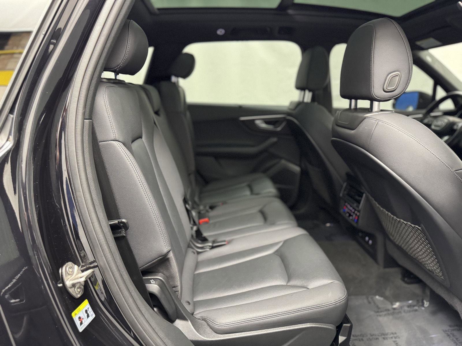 Used 2021 Audi Q7 3.0T Premium Plus w/ Executive Package image 33