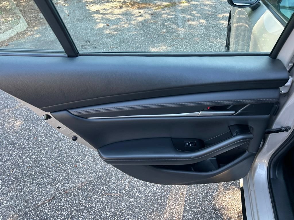 Used 2024 MAZDA MAZDA3 s FWD image 25