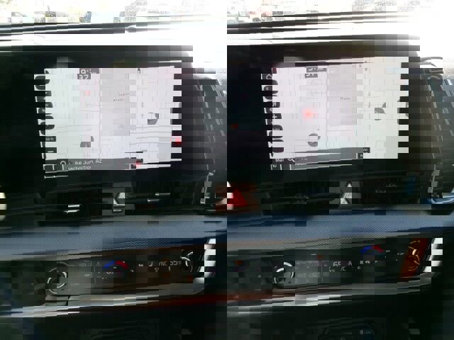 Used 2025 Kia Sportage SX image 25