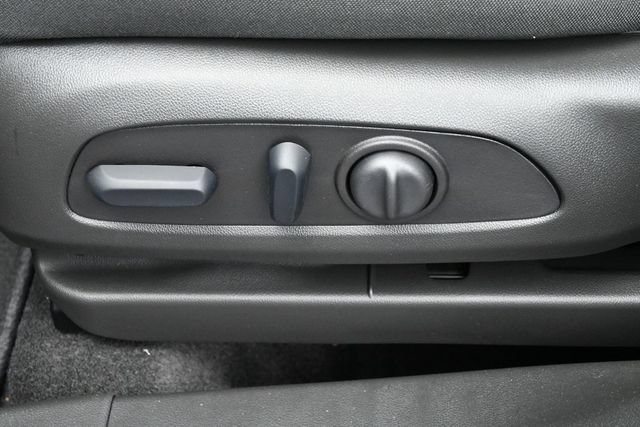 New 2026 Chevrolet TrailBlazer LT w/ Convenience Package FWD image 36