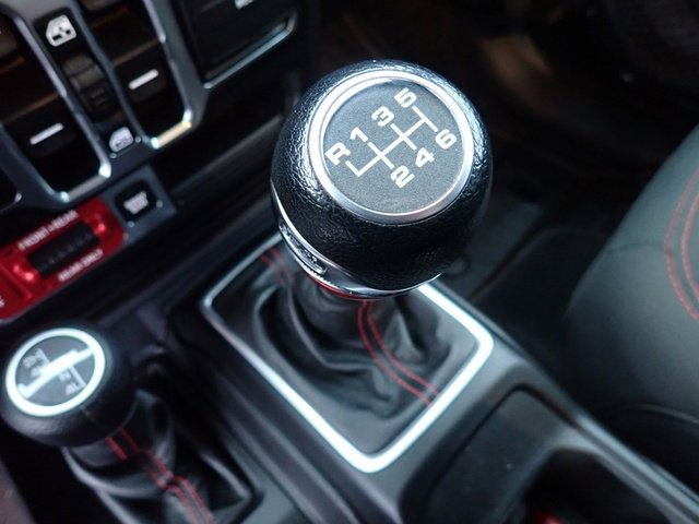 Used 2019 Jeep Wrangler Unlimited Rubicon w/ Steel Bumper Group image 23