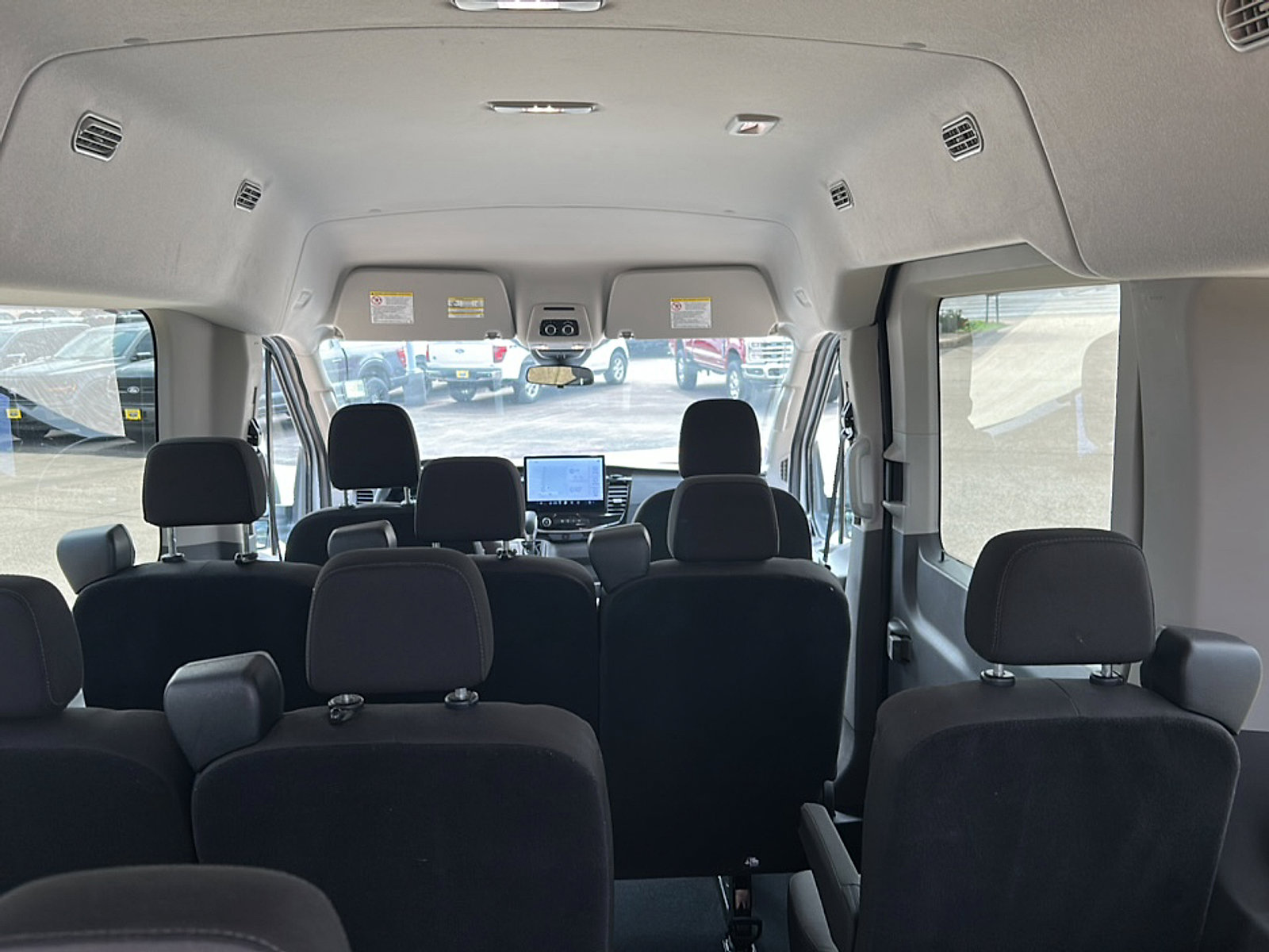 Used 2025 Ford Transit 350 XLT RWD image 9