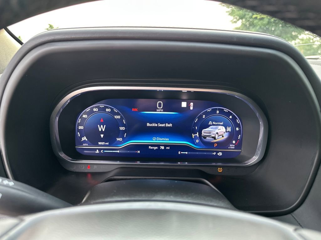 Used 2023 Chevrolet Suburban High Country AWD/4WD image 20