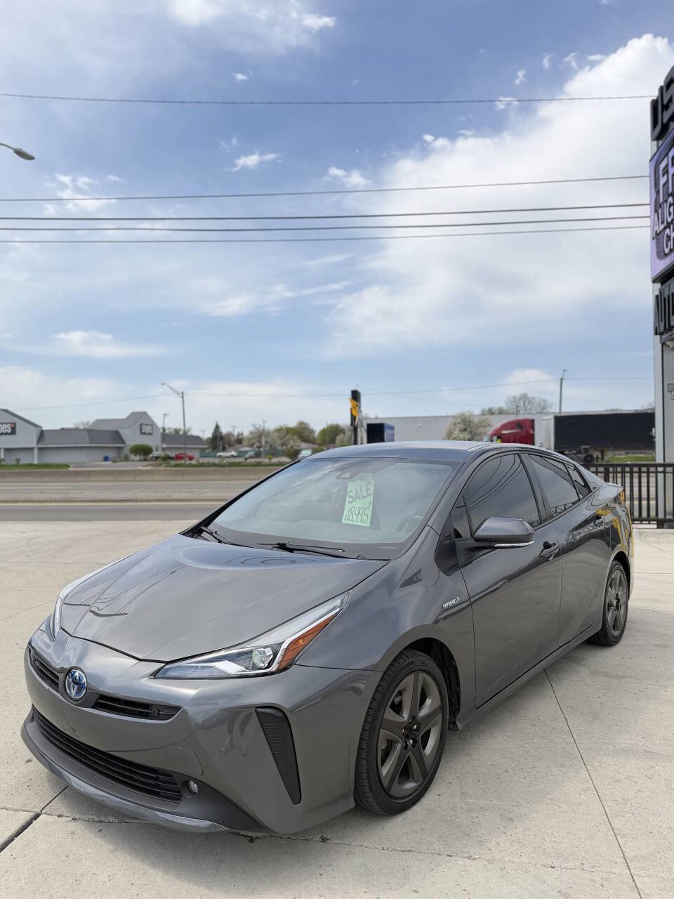 Used 2021 Toyota Prius Limited FWD image 18