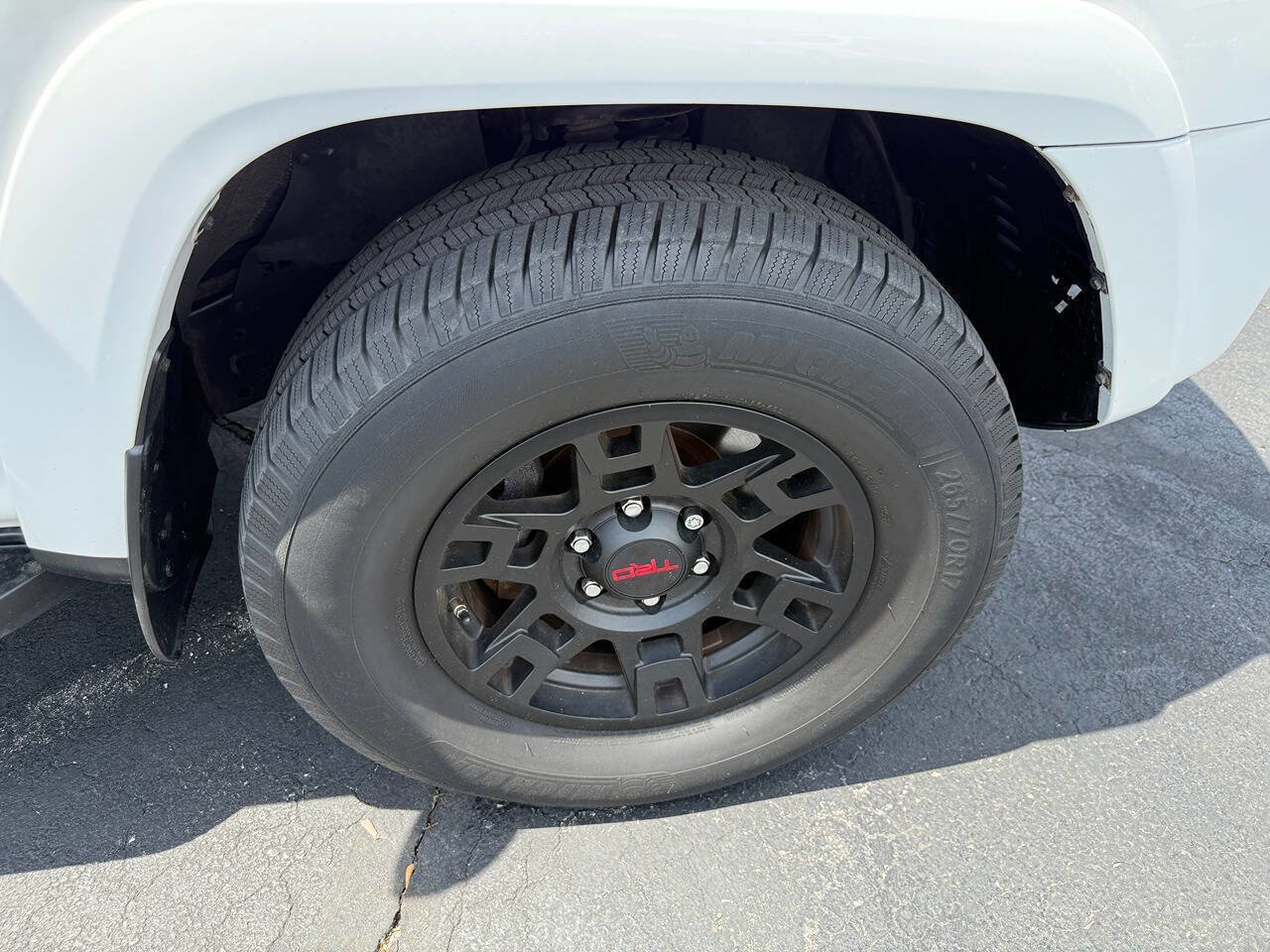 Used 2018 Toyota 4Runner TRD Off-Road Premium AWD/4WD image 83