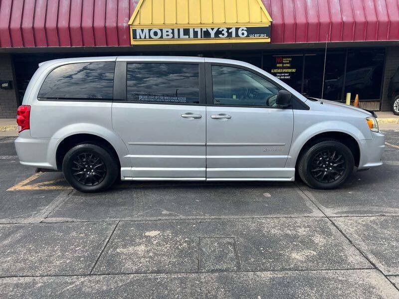 Used 2011 Dodge Grand Caravan Express w/ PWR Window Group FWD image 4
