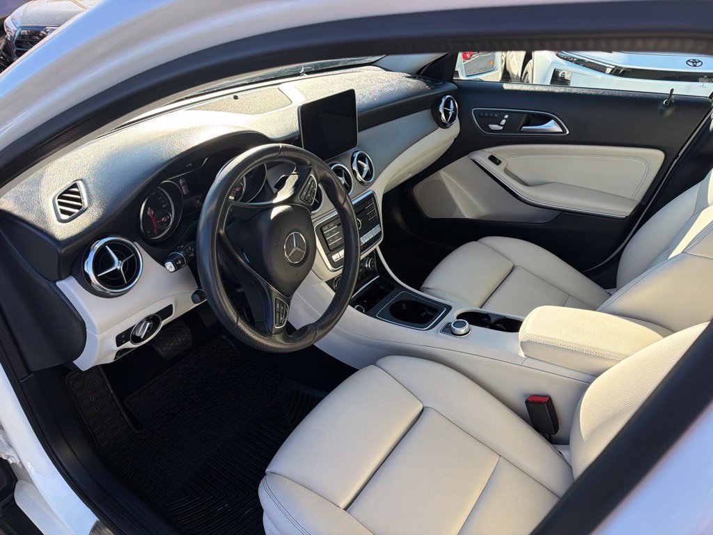 Used 2020 Mercedes-Benz GLA 250 4MATIC image 19