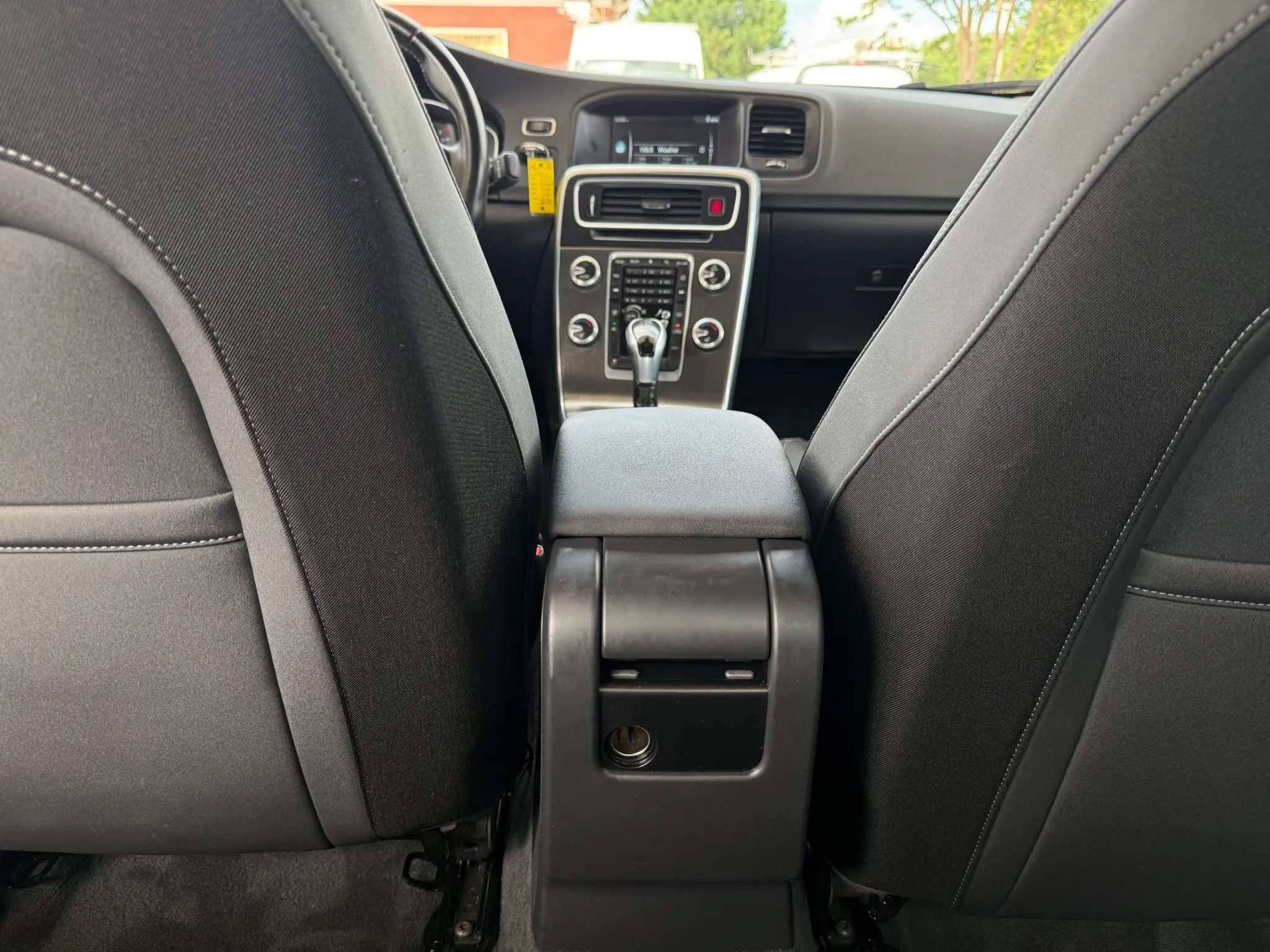 Used 2015 Volvo S60 T5 FWD image 28