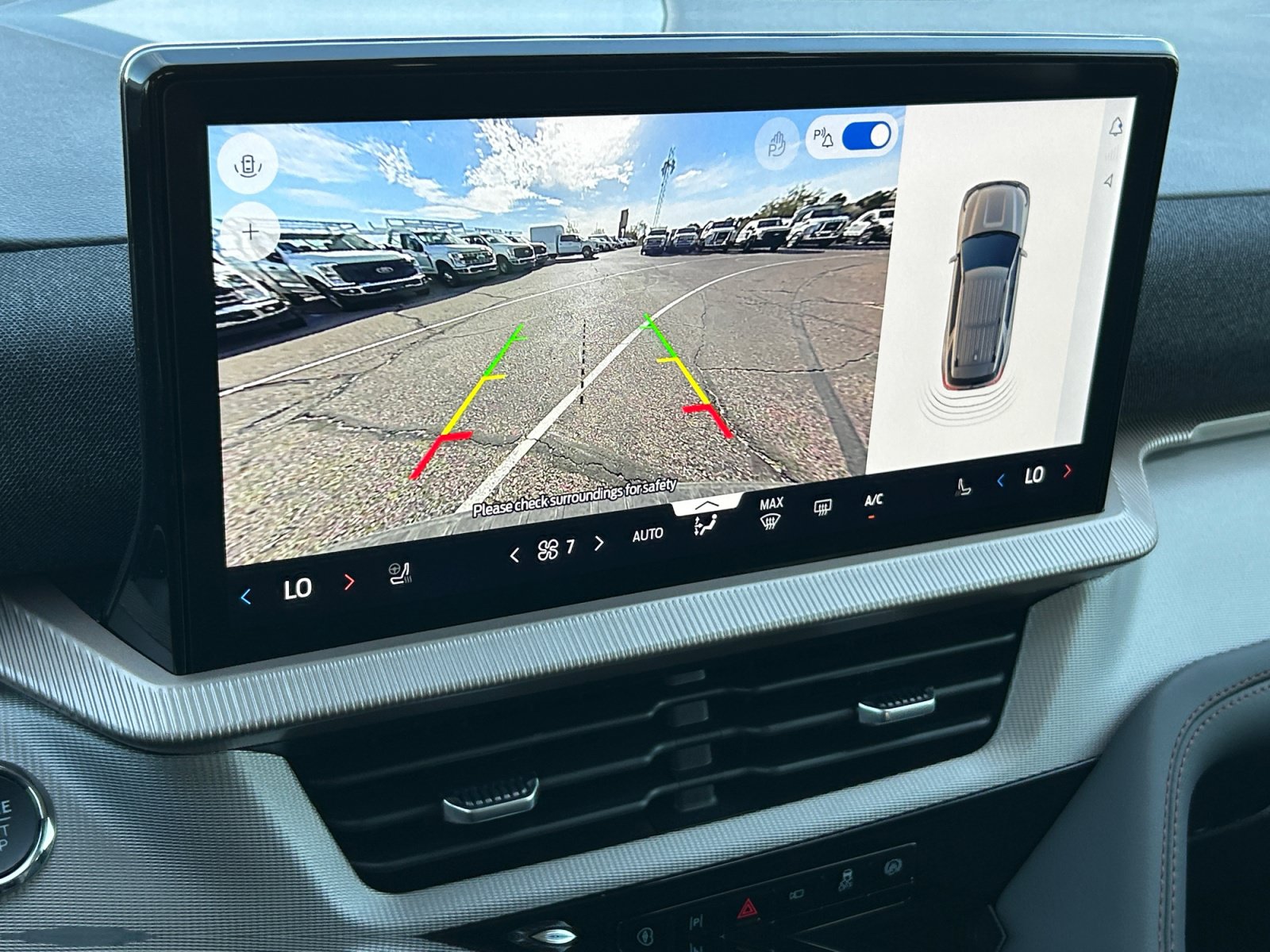 New 2026 Ford Explorer Active w/ Active Comfort Package RWD image 29