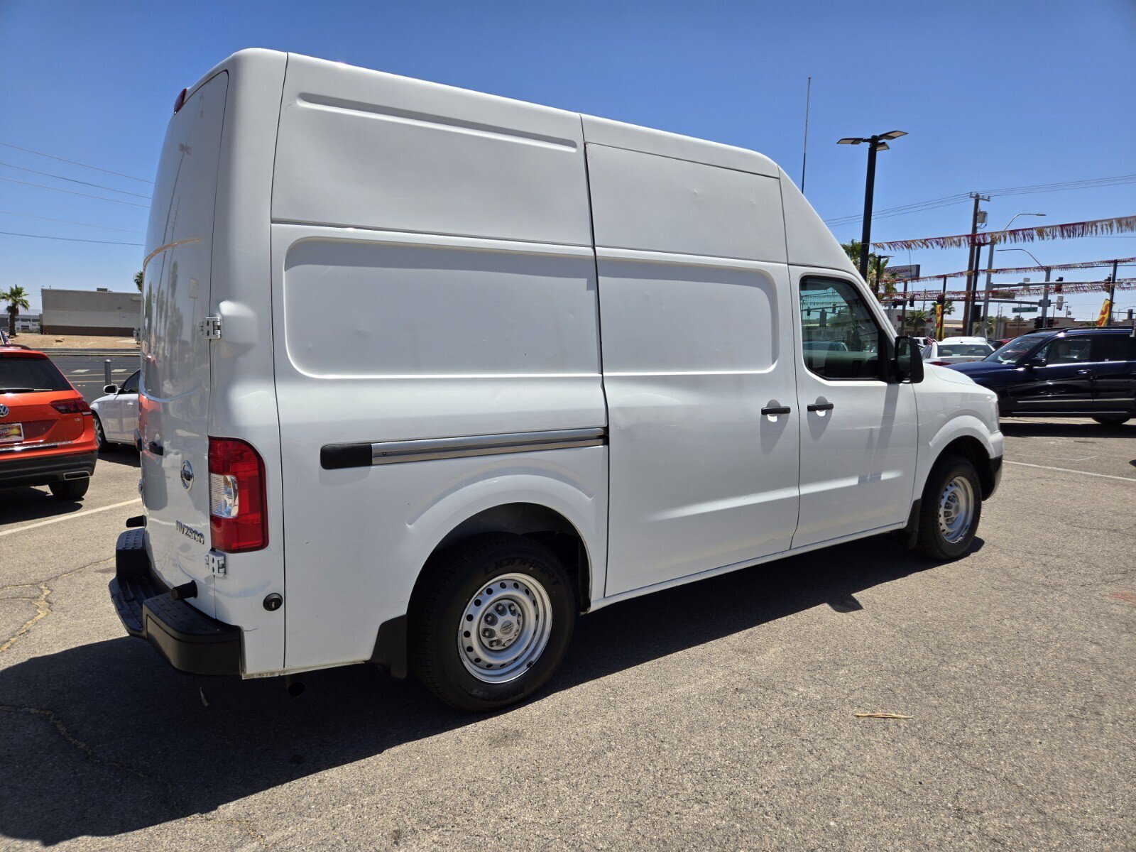 Used 2018 Nissan NV 2500 S RWD image 3