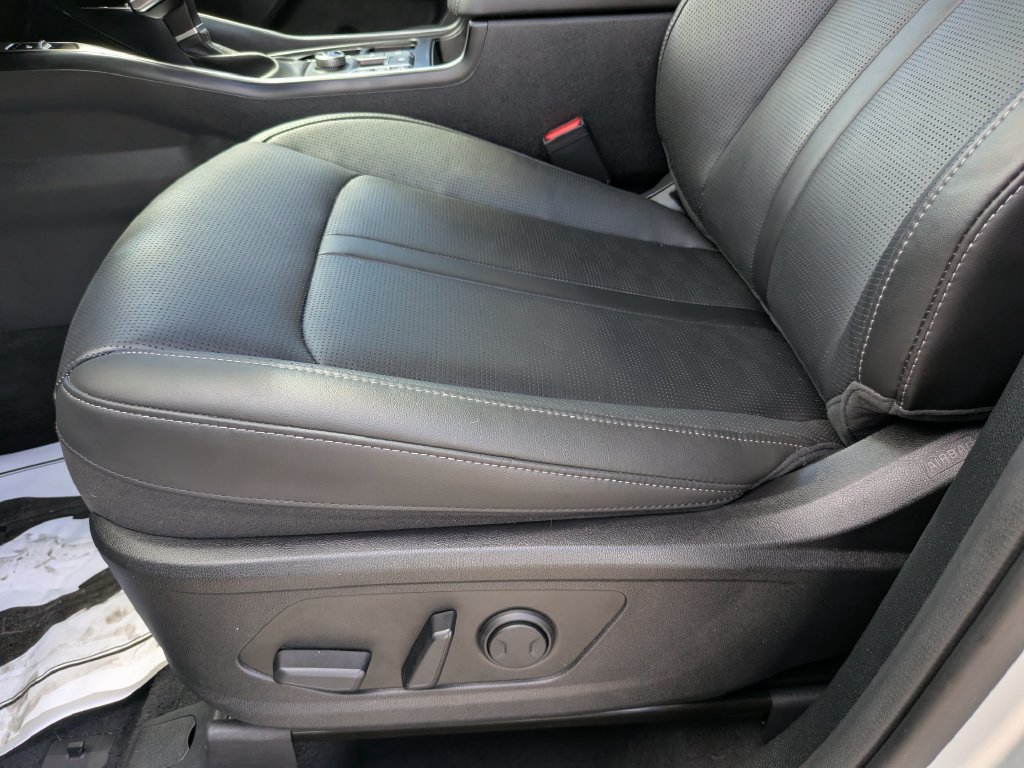 Certified 2026 Kia Sorento EX w/ EX Premium Package FWD image 23
