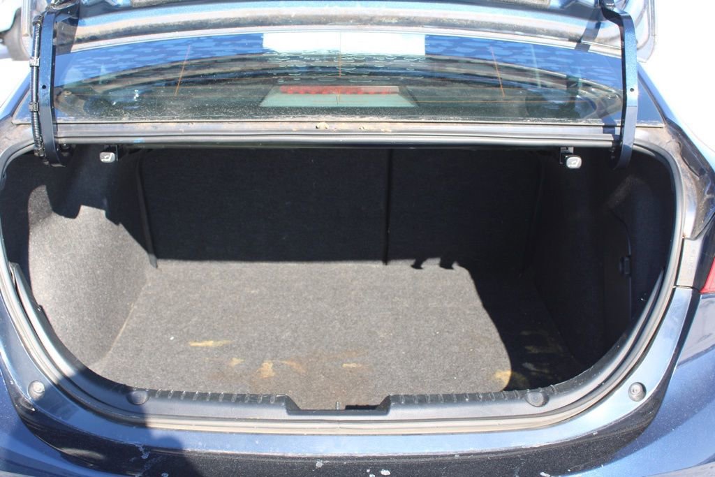 Used 2015 MAZDA MAZDA3 i Touring w/ Technology Package image 10