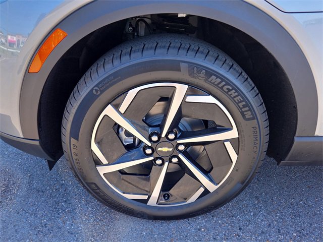 New 2026 Chevrolet Equinox EV LT image 9