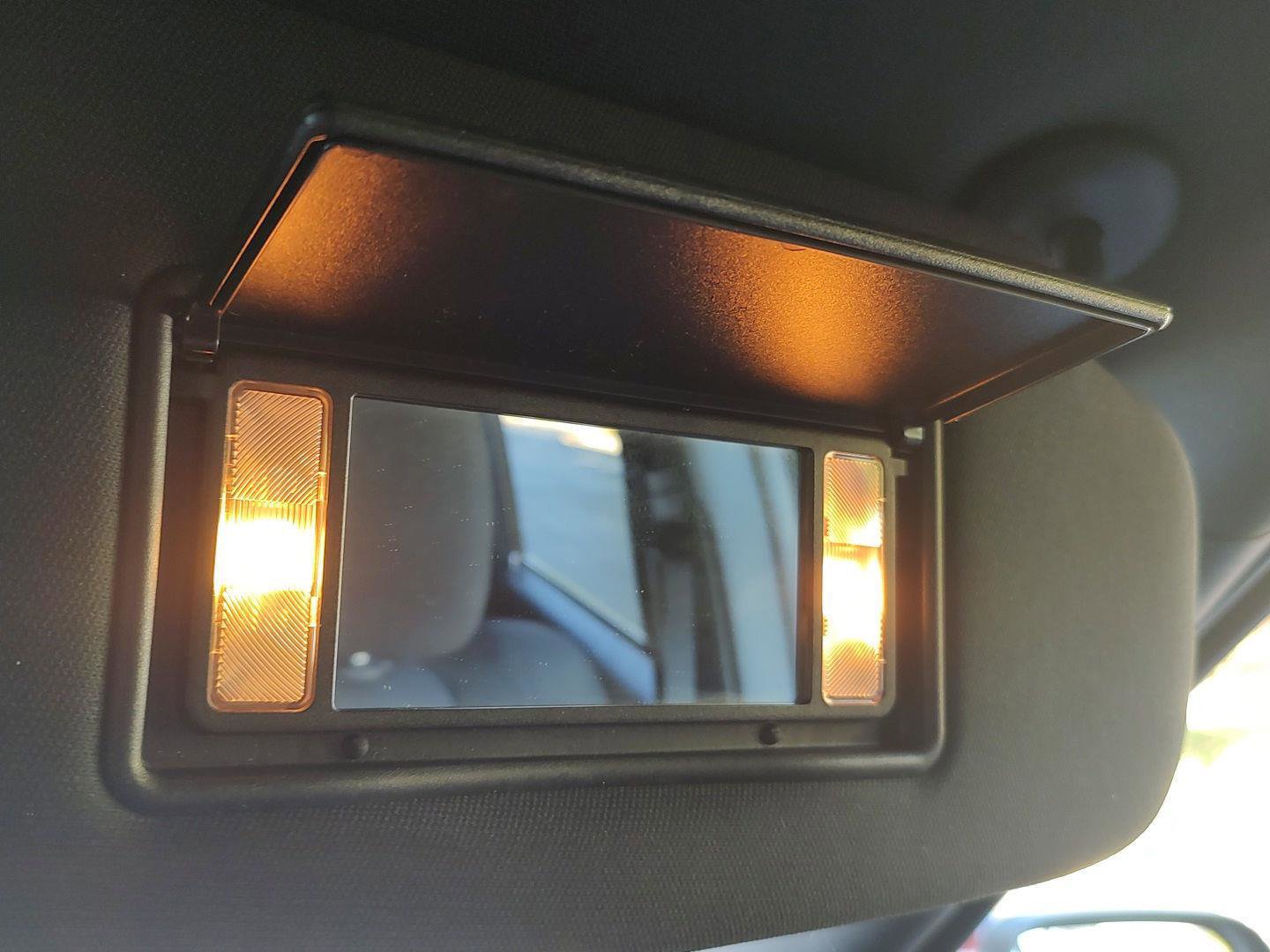 Used 2018 Jeep Grand Cherokee Laredo image 7