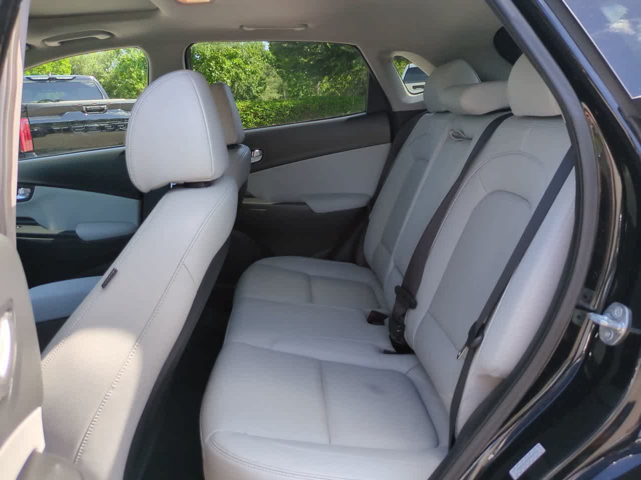 Used 2023 Hyundai Kona Limited AWD/4WD image 19