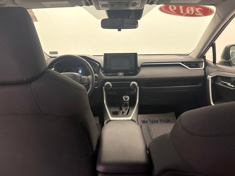 Used 2019 Toyota RAV4 XLE w/ Convenience Package AWD/4WD image 16