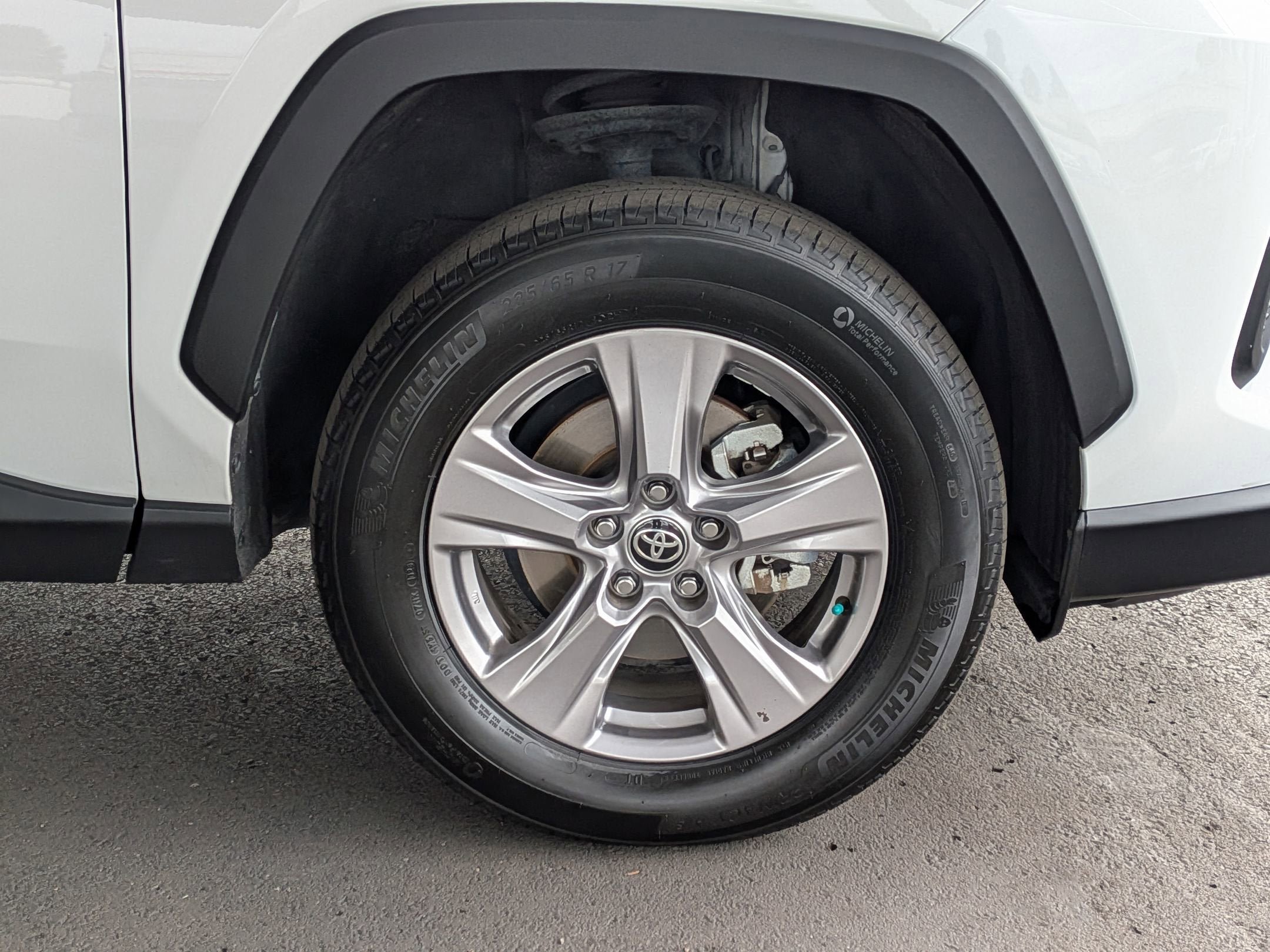 Certified 2025 Toyota RAV4 XLE FWD image 7