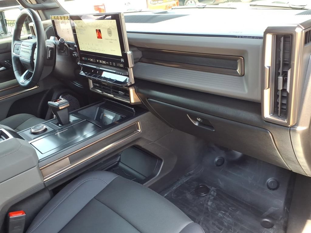 Used 2025 GMC Hummer EV 3X w/ LPO, Sport Package AWD/4WD image 11