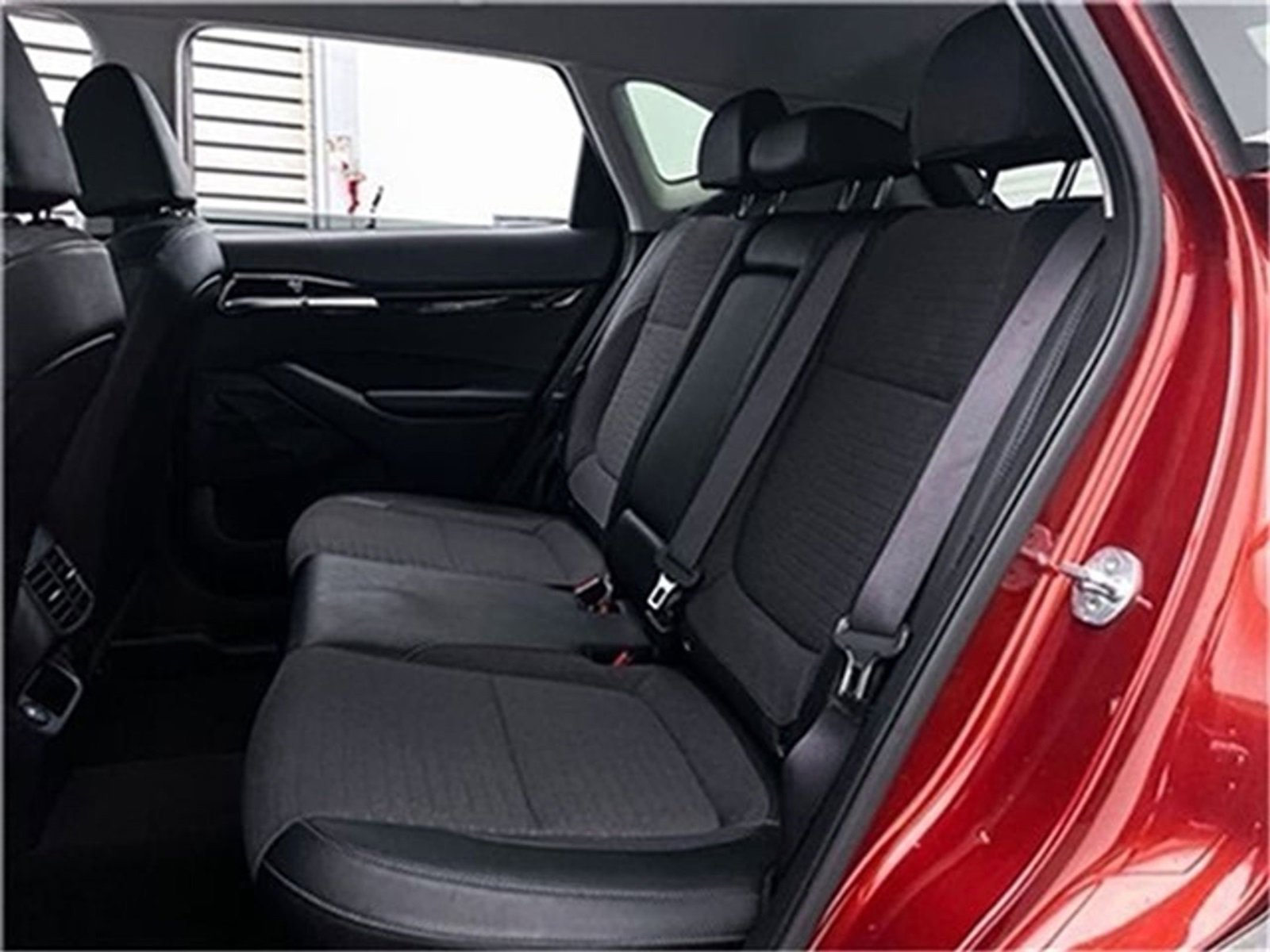 Used 2023 Kia Seltos S w/ Navigation Package image 6