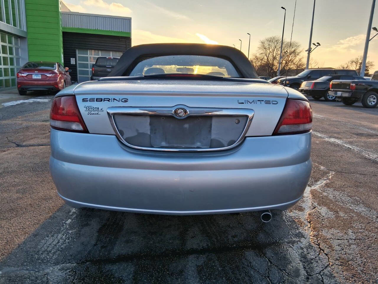Used 2005 Chrysler Sebring Limited image 8