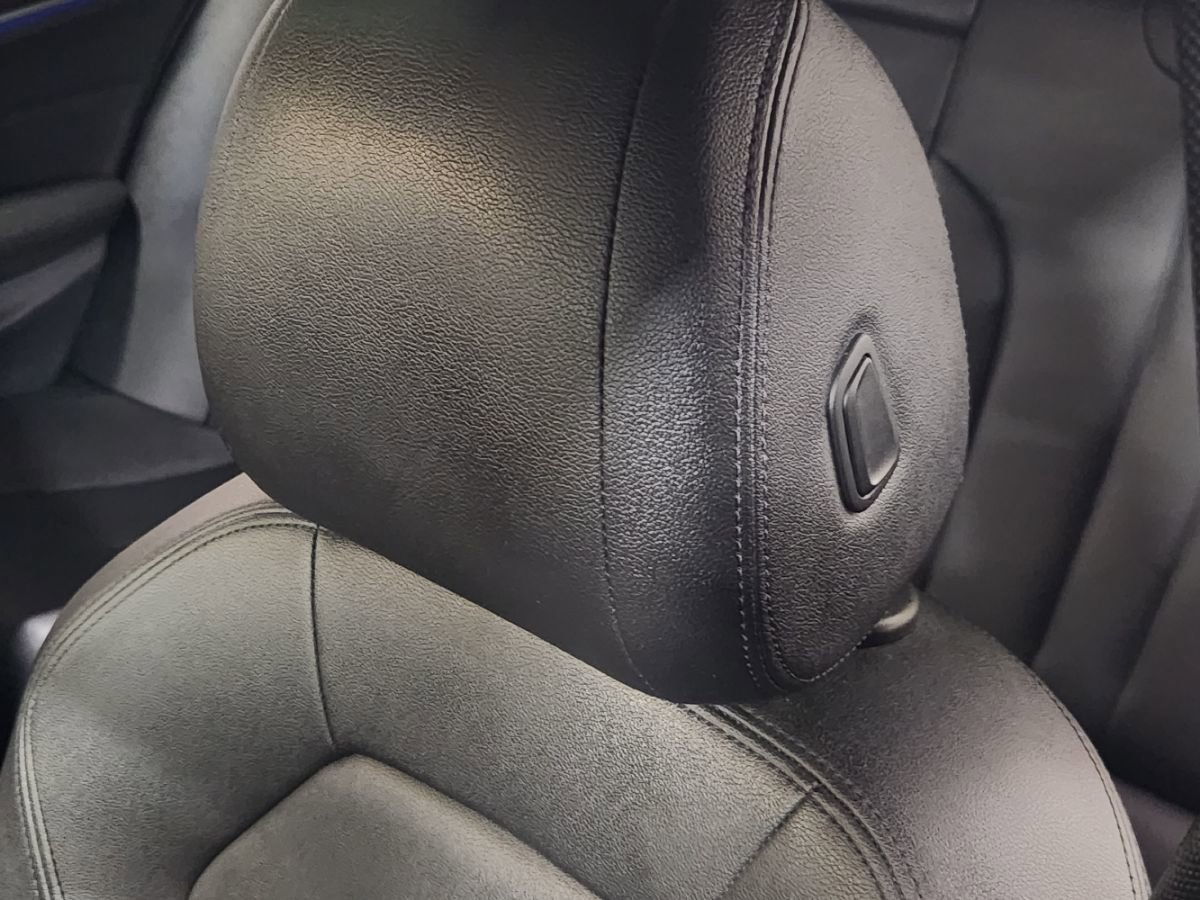 Used 2018 BMW 530e RWD image 30