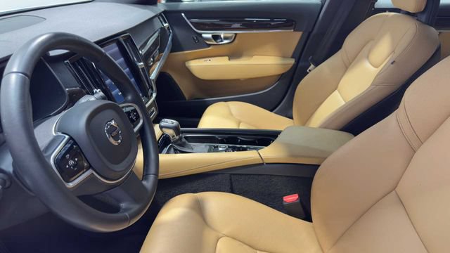 Used 2018 Volvo S90 T5 Momentum FWD image 22