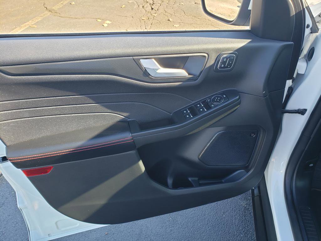 Used 2023 Ford Escape ST-Line Select w/ Tech Pack #2 image 12