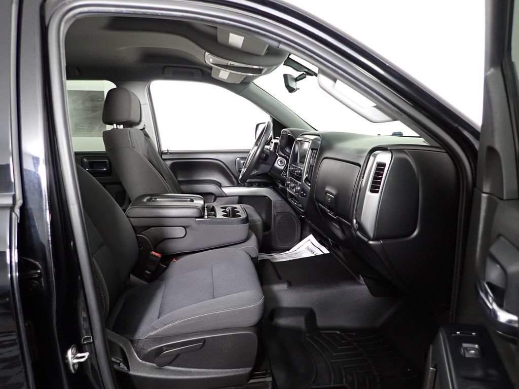 Used 2018 Chevrolet Silverado 1500 LT w/ All Star Edition AWD/4WD image 37