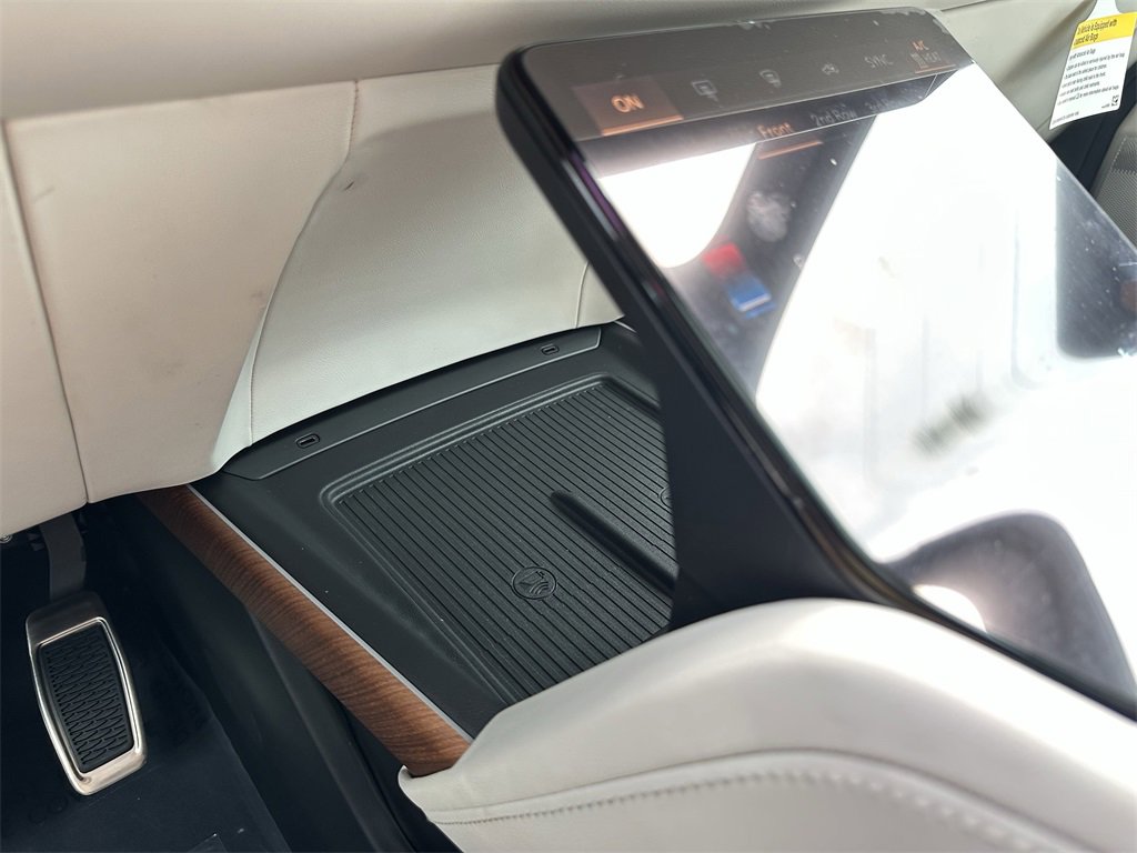 New 2026 Cadillac Vistiq Sport image 21