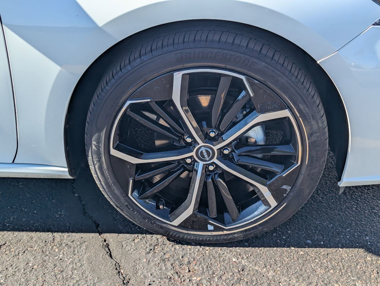 Used 2025 Nissan Altima 2.5 SR image 10