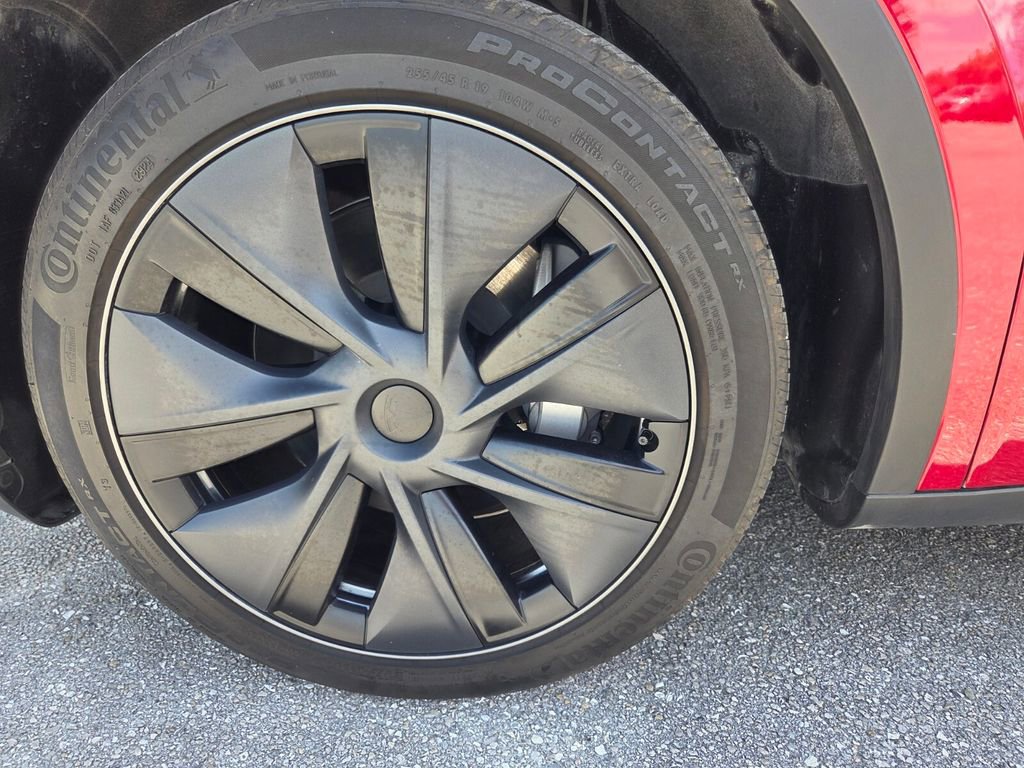 Used 2024 Tesla Model Y Long Range image 10
