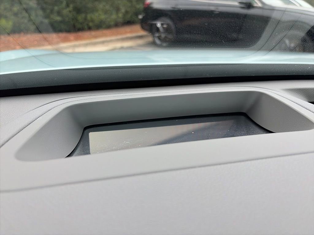 Used 2025 Genesis GV60 RWD image 10