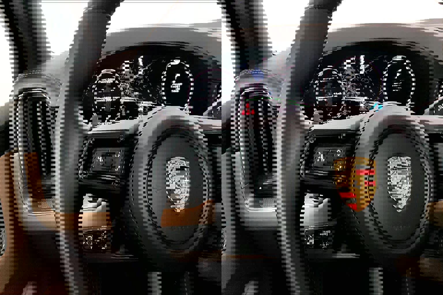 Used 2024 Porsche Cayenne image 23