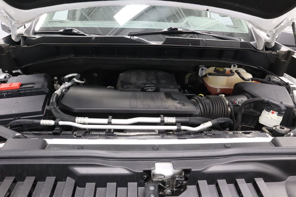 Used 2022 Chevrolet Silverado 1500 LT AWD/4WD image 15