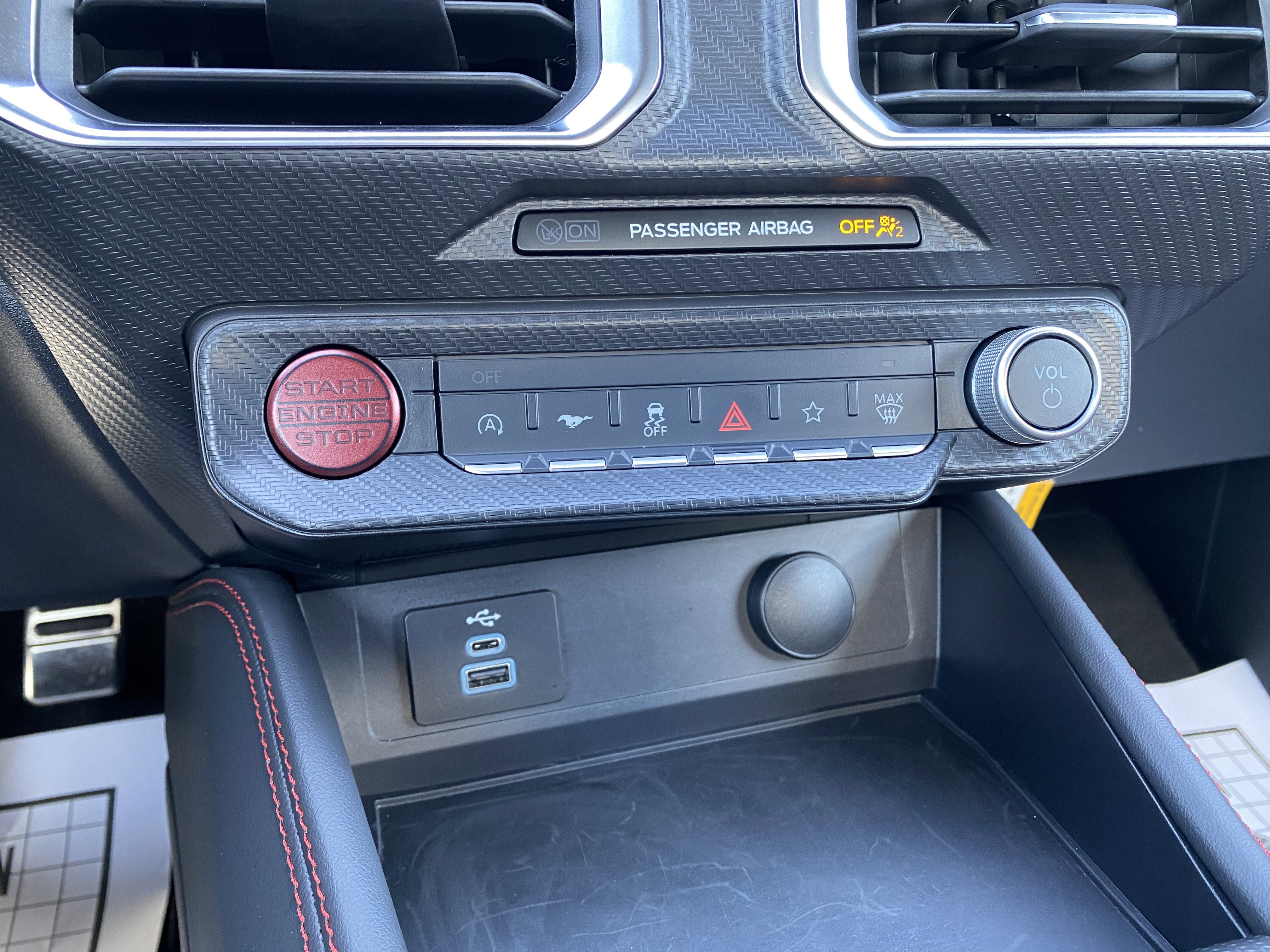 Used 2025 Ford Mustang GT Premium image 27