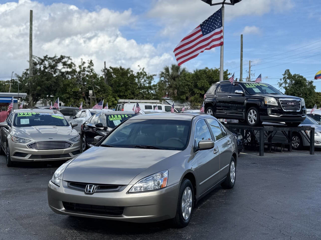 Used 2004 Honda Accord LX image 1