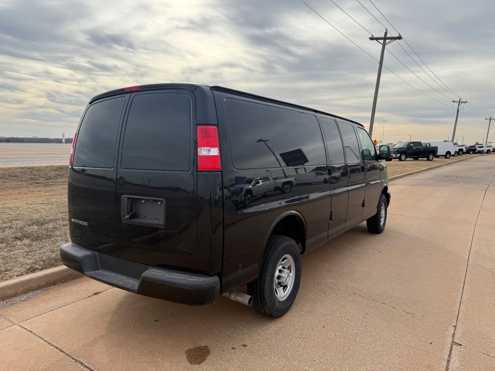 New 2025 Chevrolet Express 3500 Extended w/ Driver Convenience Package RWD image 3