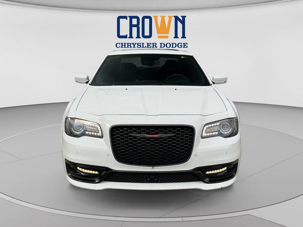 Used 2023 Chrysler 300 S w/ Comfort Group RWD image 8