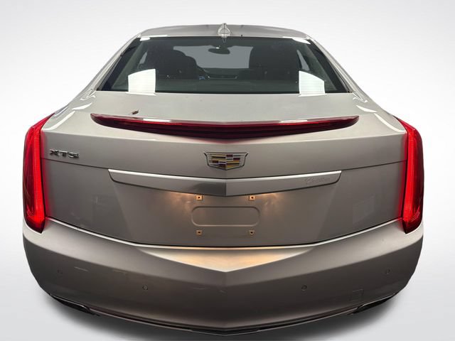 Used 2017 Cadillac XTS Luxury FWD image 4