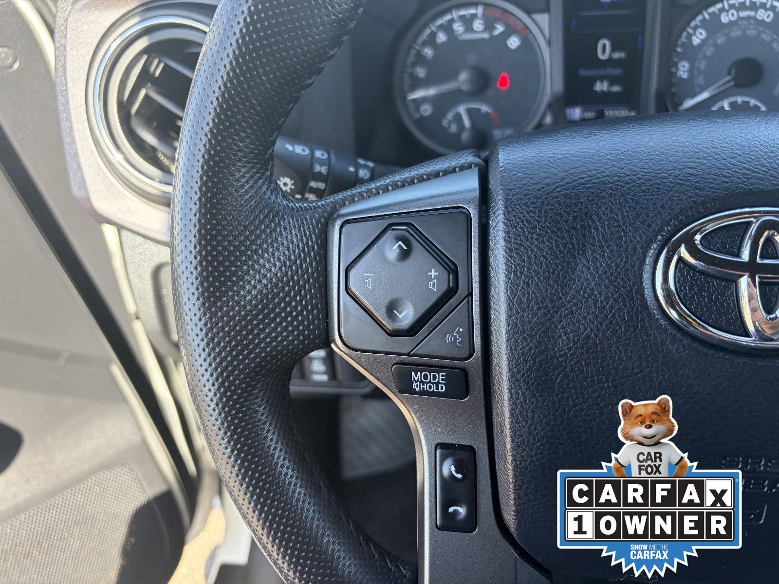 Used 2023 Toyota Tacoma TRD Off-Road w/ Technology Package AWD/4WD image 25