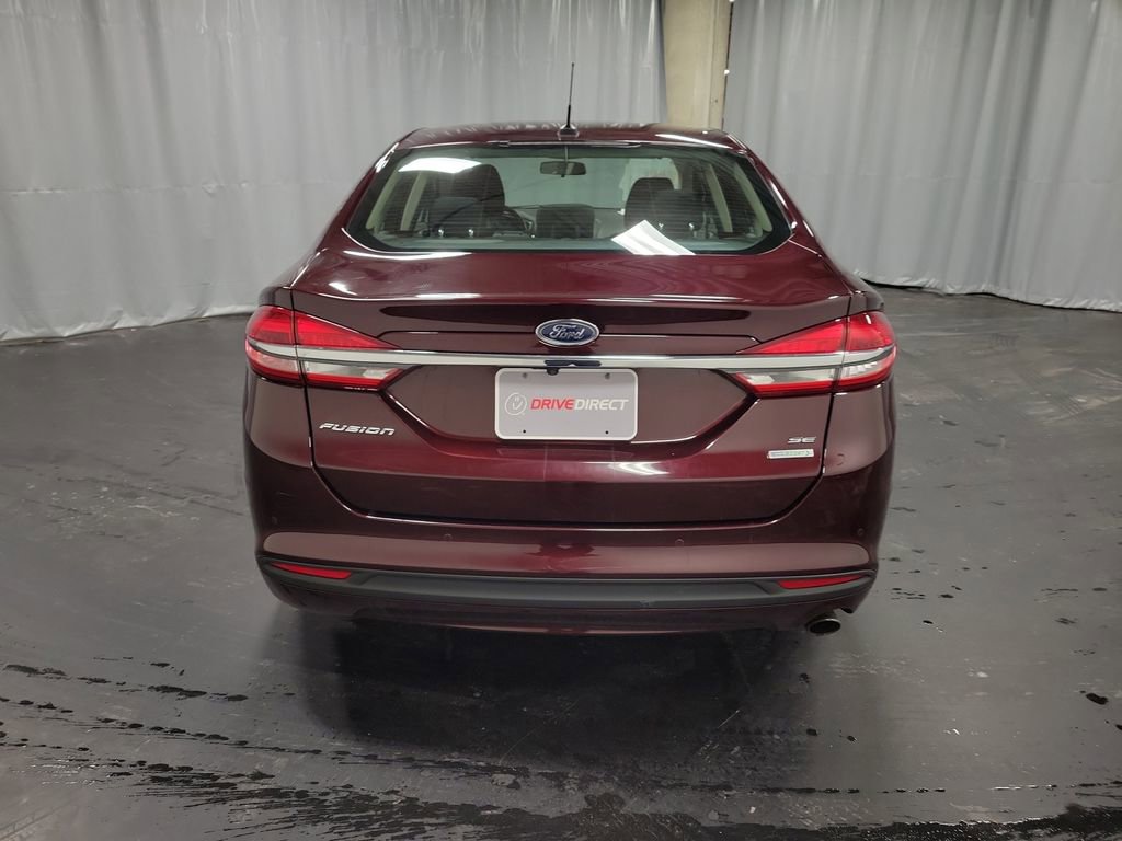 Used 2018 Ford Fusion SE w/ Fusion SE Technology Package image 7
