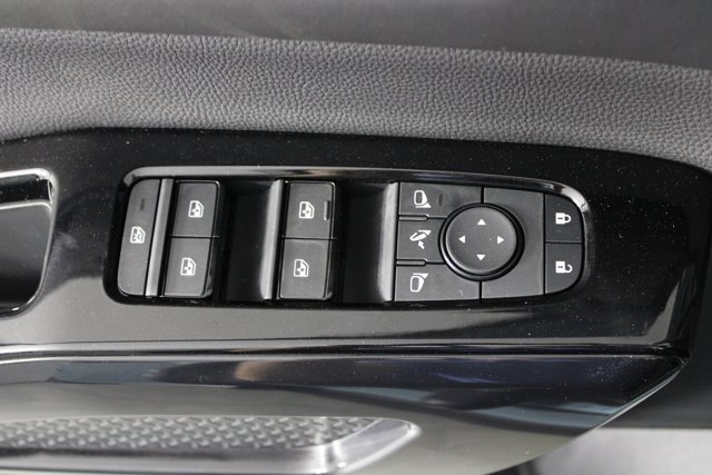 New 2026 Nissan Pathfinder Platinum image 11