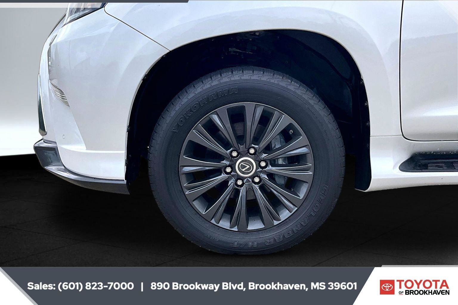 Used 2023 Lexus GX 460 Luxury w/ Sport Design Package AWD/4WD image 8