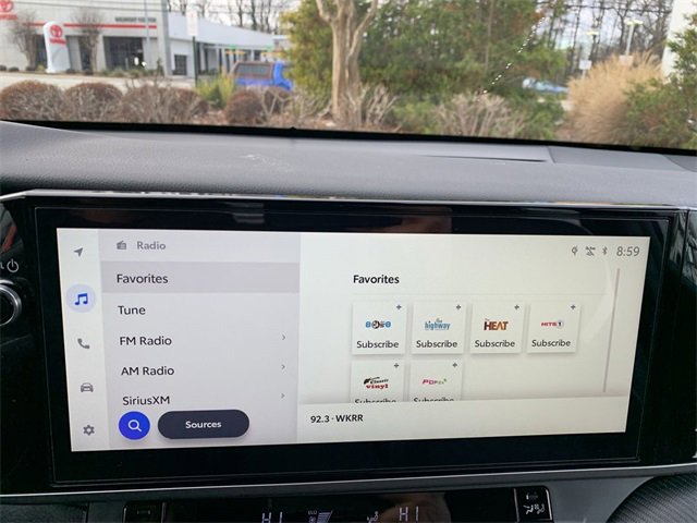 Used 2025 Toyota Camry SE image 24