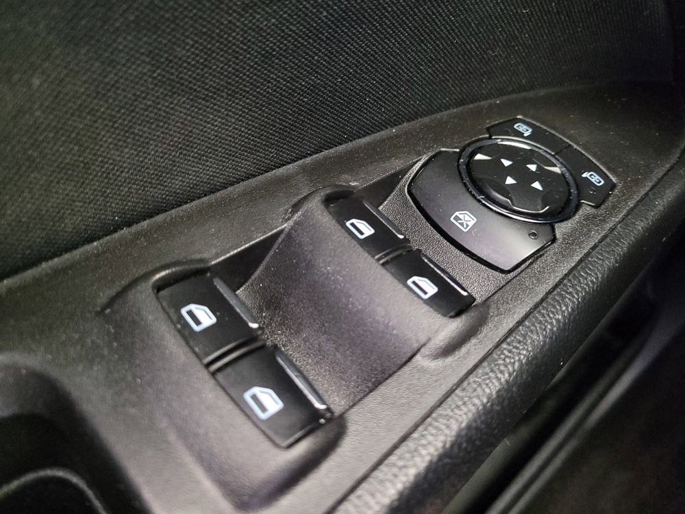 Used 2020 Ford Fusion SE image 27